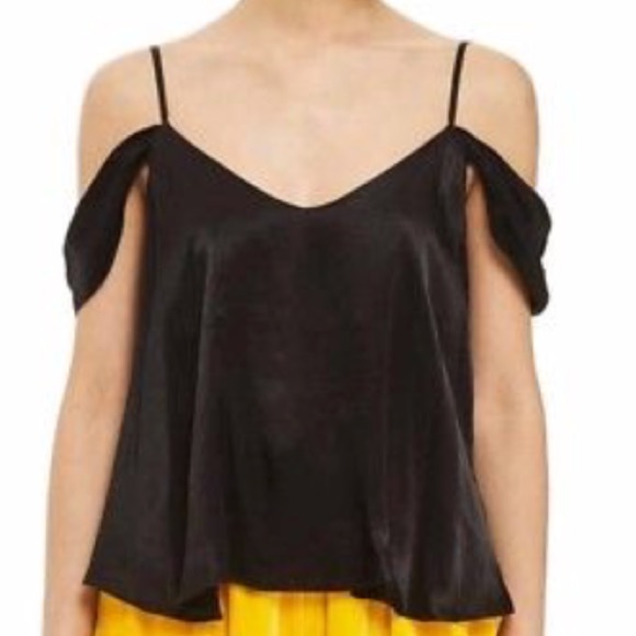 TOPSHOP cold shoulder top - Picture 5 of 5